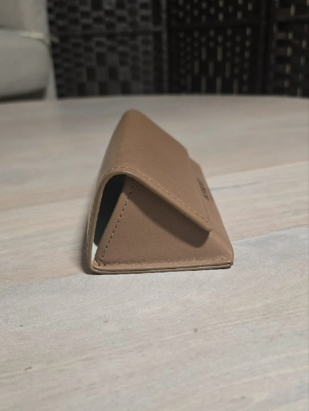 Burberry Tan Leather Foldable Eyeglasses Sunglasses Case Logo